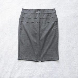 Candie's Pencil Skirt, Size 3, Grey